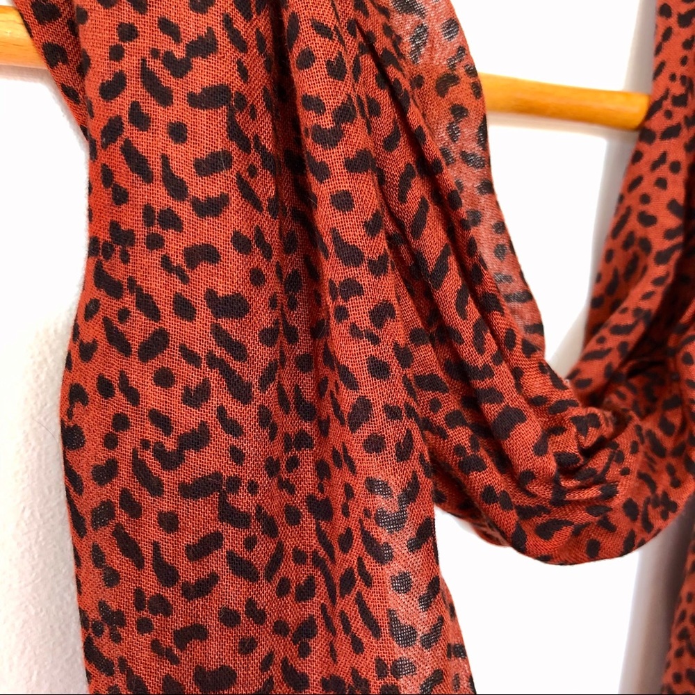 GAP | Lightweight Burnt-Orange Dot Infinity Scarf